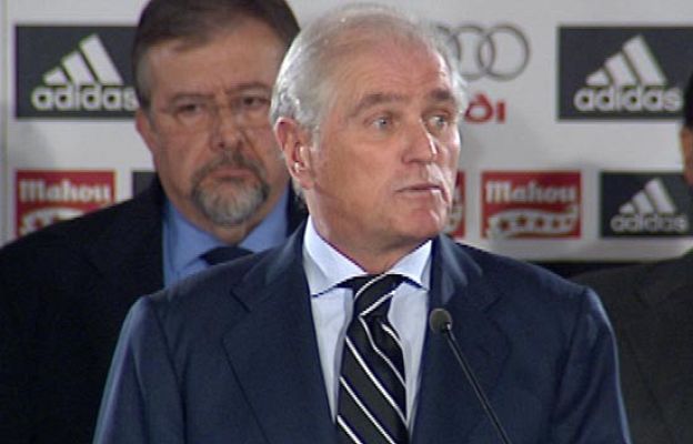  - Calderón se plantea dimitir