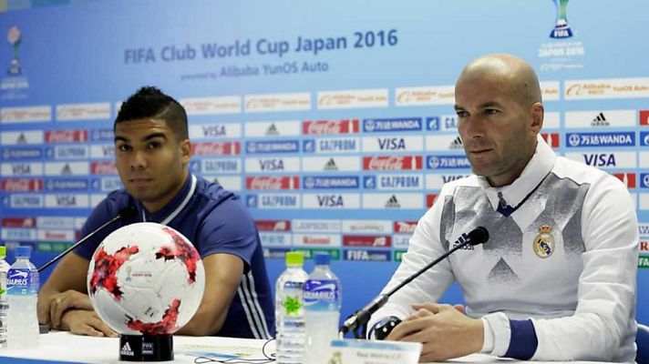 Fútbol - Rueda de prensa Zidane y Zona Mixta