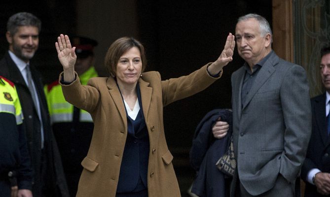 Informativo 24h - Comparecencia íntegra de la presidenta del Parlament, Carme Forcadell, tras declarar como investigada ante el TSJC