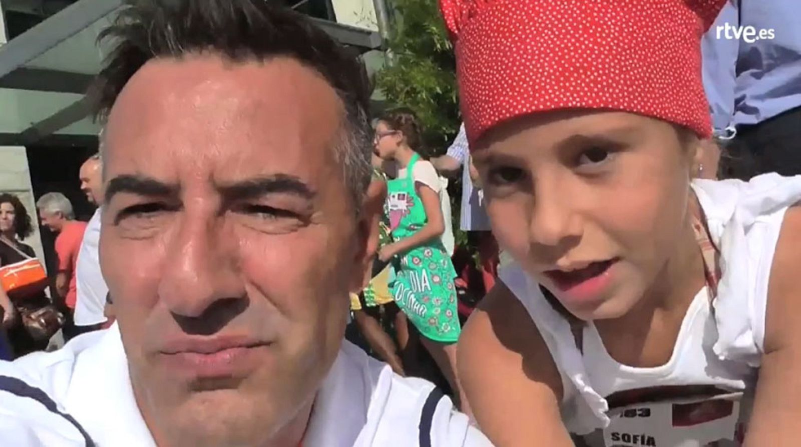 MasterChef Junior - Abel Arana nos ense�a el casting de Barcelona | Ver