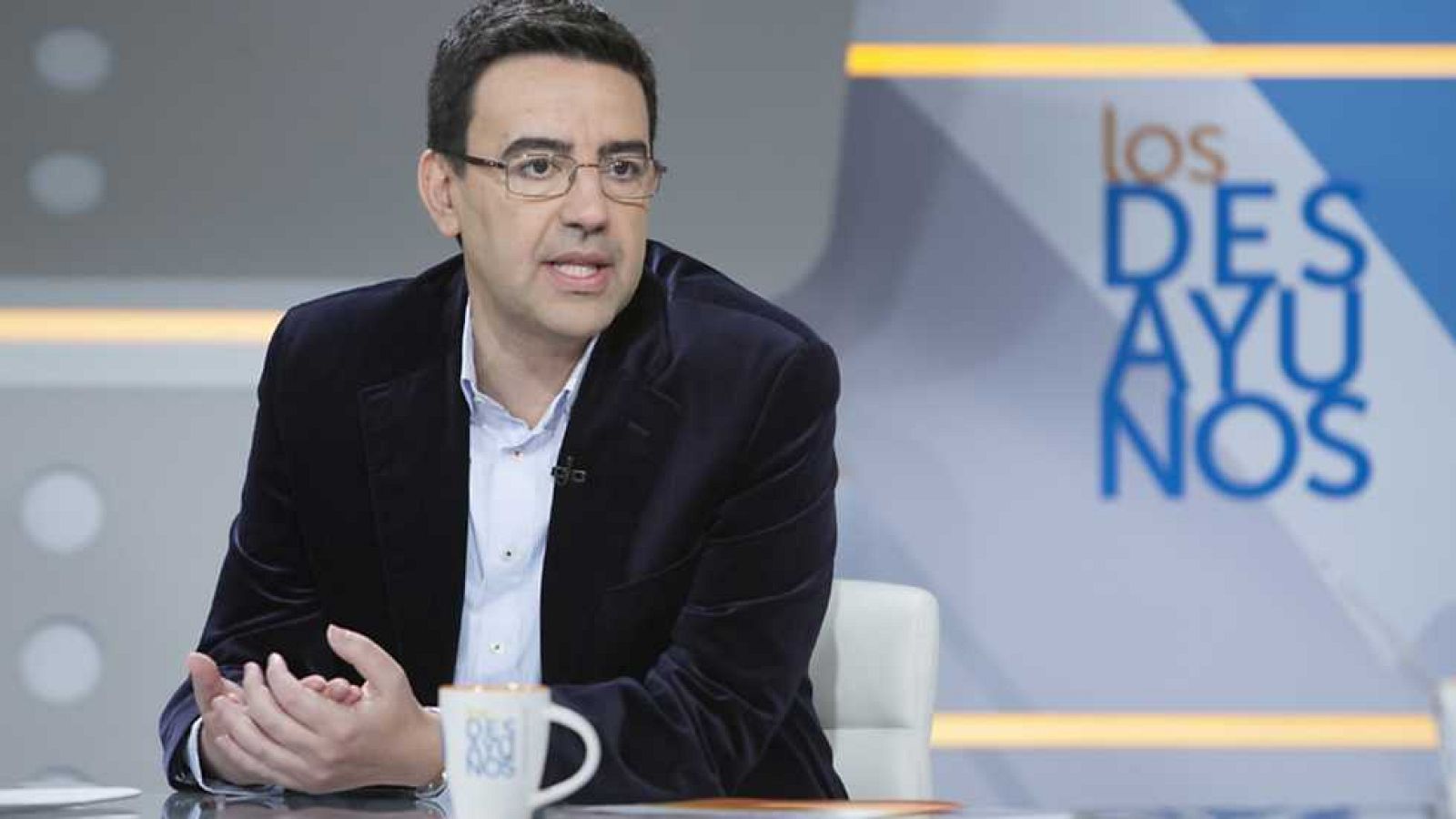Los desayunos de TVE - Mario Jiménez, portavoz parlamentario PSOE-A y de la gestora socialista; y Antonio López-Istúriz, secretario general del Partido Popular Europeo - ver ahora