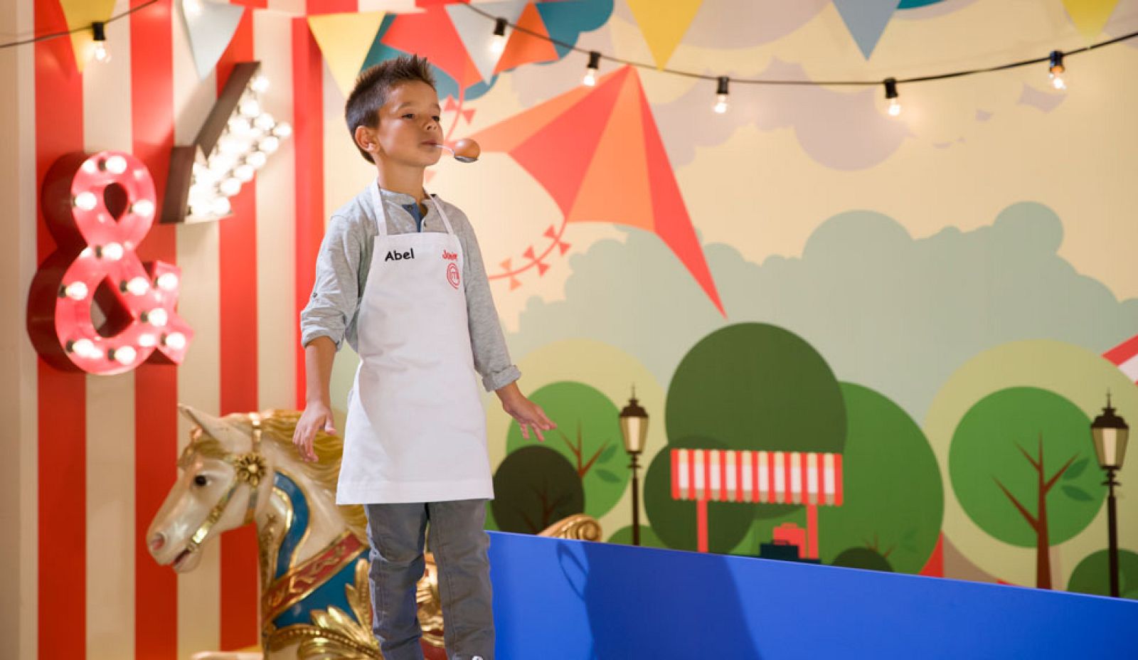 Abel, travieso y juguet�n - MasterChef Junior | Ver