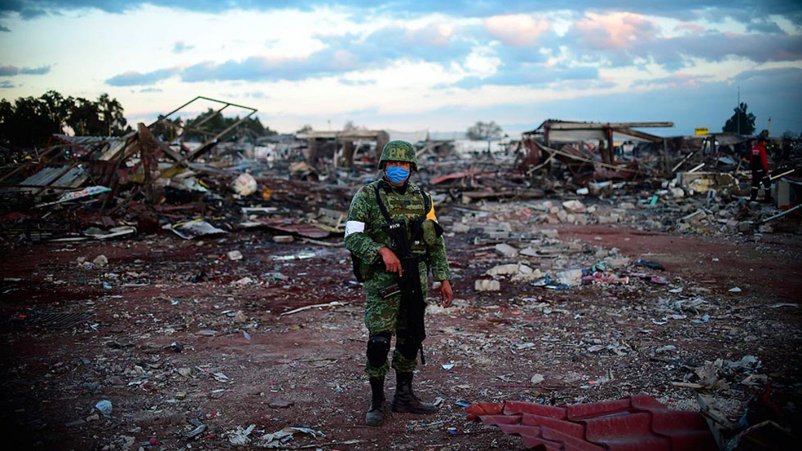 Al menos 27 muertos tras varias explosiones en una fábrica de pirotecnia en México