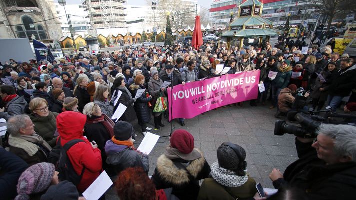  - Berlín canta por la reconciliación tras el atentado en el mercadillo navideño