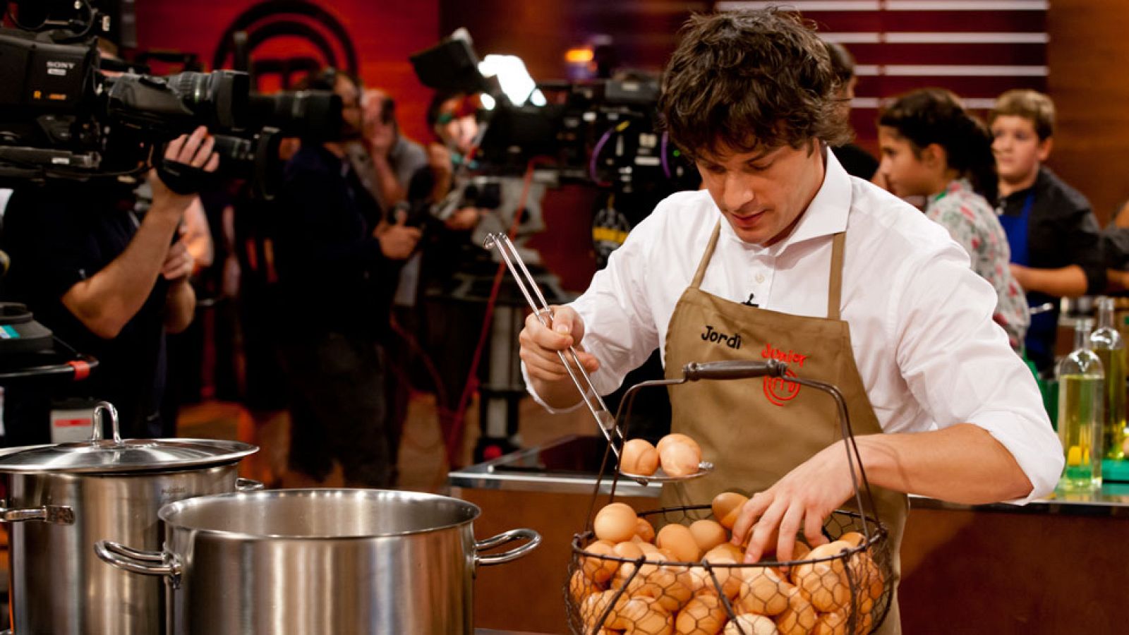 MasterChef Junior 4 - Pepe y Jordi quieren robar huevos | Ver