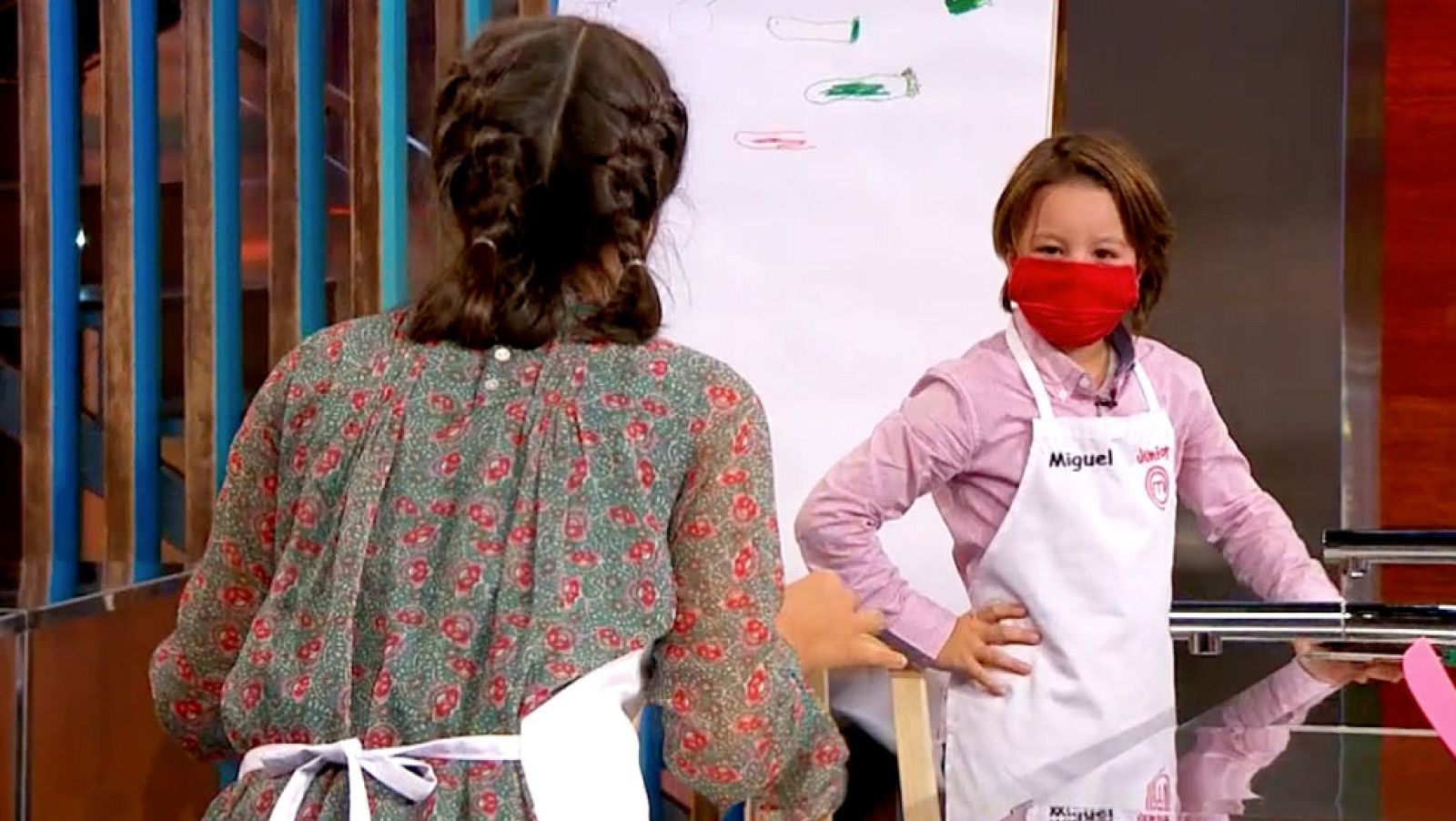 MasterChef Junior 4 - Dibujo y mímica en las cocinas | Ver