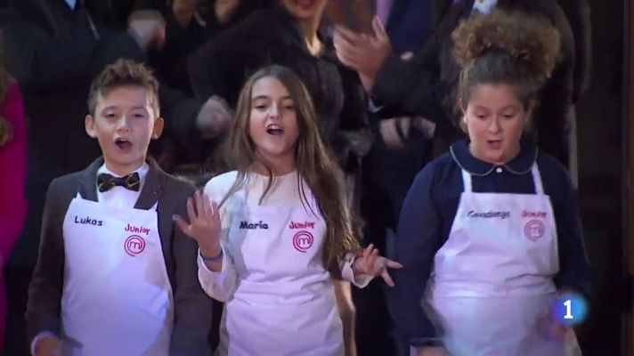 Especiales de Navidad - Los finalistas de 'Masterchef Junior 3' cantan "Cocinero"