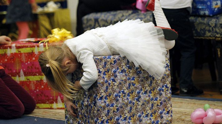 Telediario 1 - Grandes expectativas depositadas en Papa Noel, sobre todo entre los más pequeños