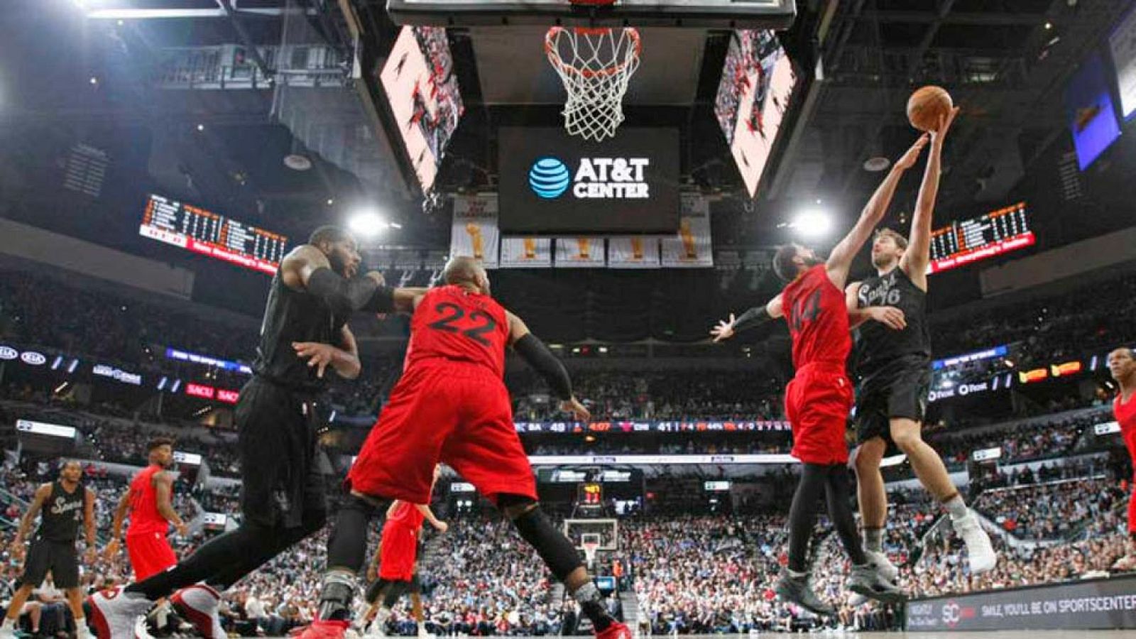 Pau Gasol y Alex Abrines, los mejores españoles en la NBA en el día de Navidad | Ver