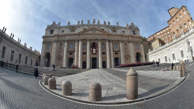 Después de 7 años de restauración, ha reabierto al público "El Brazo Nuevo", que formaba parte del habitual recorrido por los Museos Vaticanos. Se trata de una de sus galerías más espectaculares, donde se puede disfrutar de su colección de esculturas