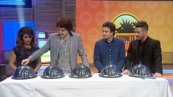 Espinete no existe - Los años de nacimiento de Mónica Cruz y Pepe Rodríguez