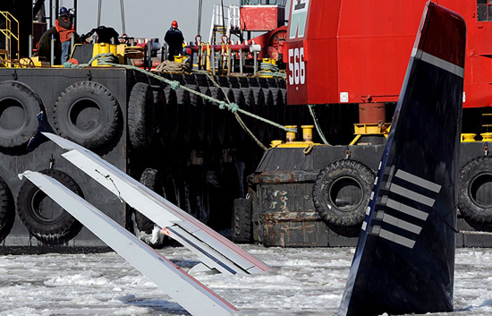 Primeras imágenes del amerizaje del avión en el Hudson | Ver