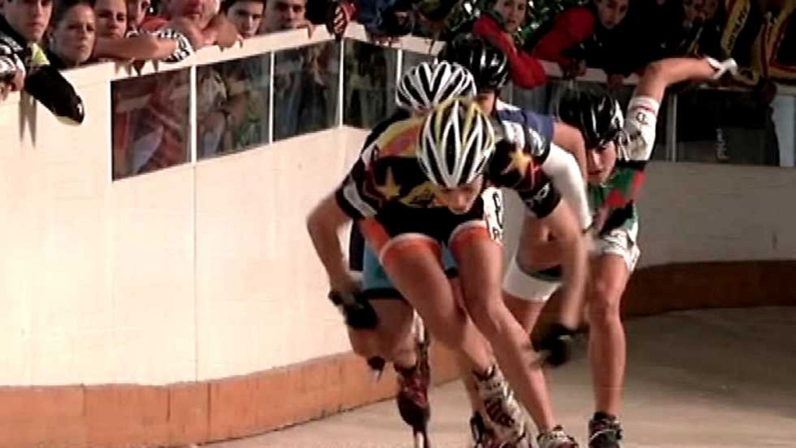 Mujer y deporte - Patinando con ellas - ver ahora