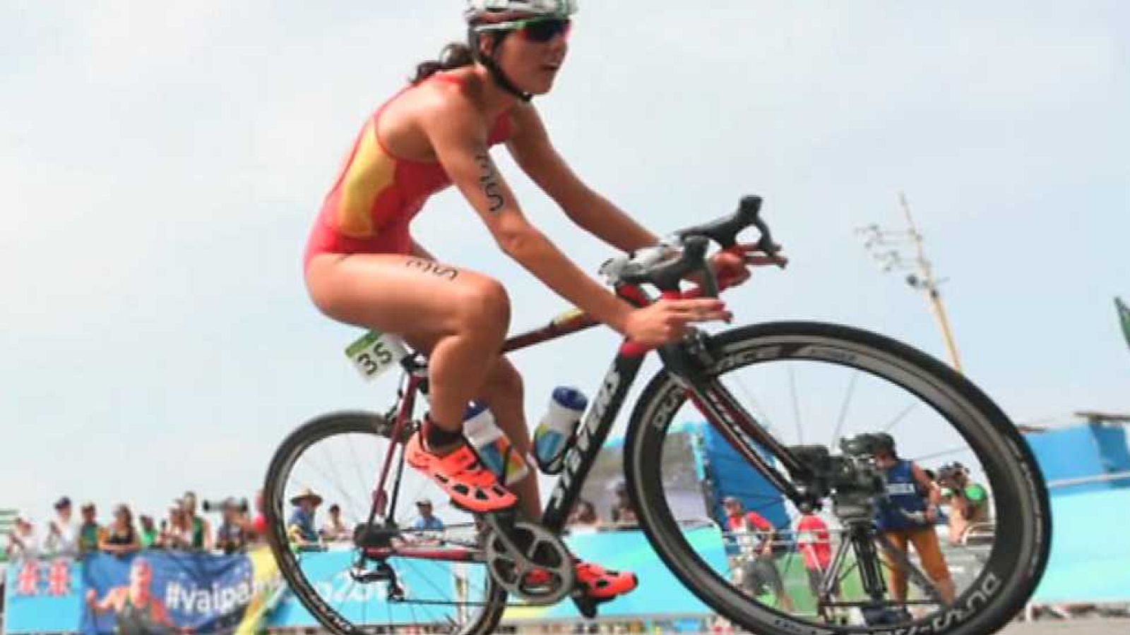 Mujer y deporte - Triatleta: Carolina Router - ver ahora