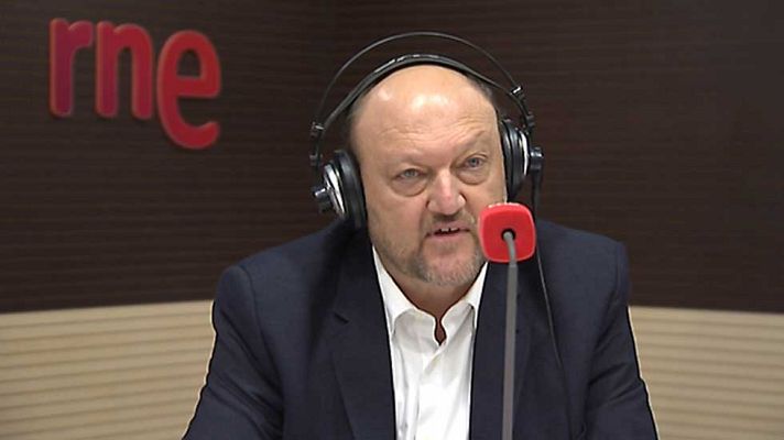 Telediario 1 - La oposición critica al Gobierno y desde el PP se muestran "satisfechos" por los datos de desempleo