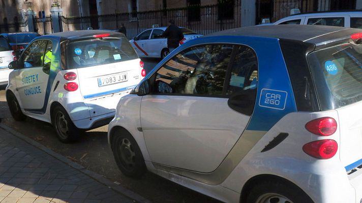Telediario 1 - Las matriculaciones de coches eléctricos aumentaron más del 50% en 2016