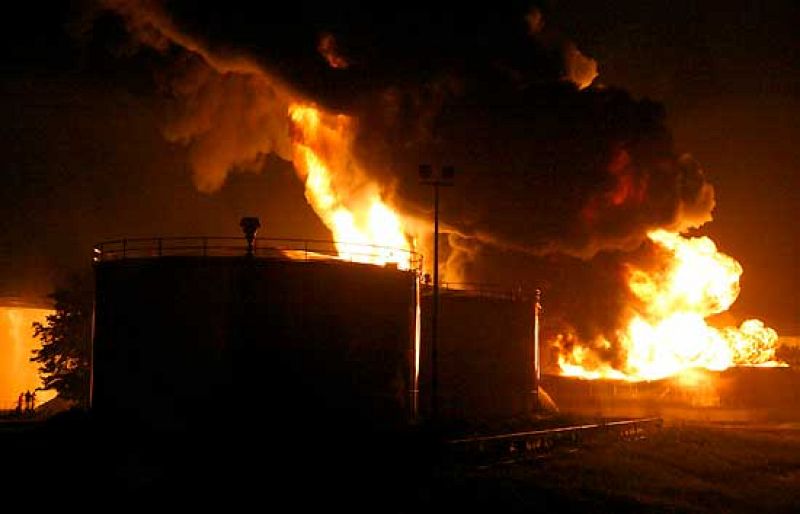 Impresionante incendio en Yakarta | Ver