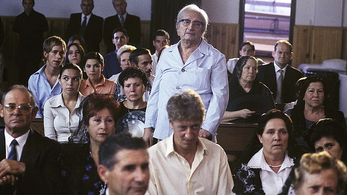 Cuéntame cómo pasó - A lo lejos el mar