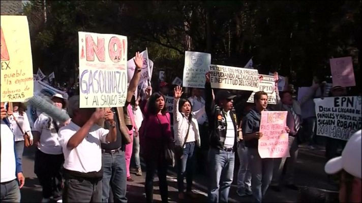Telediario 1 - Protestas en México por el alza del combustible