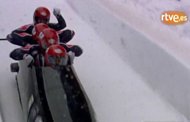  - Caída espectacular en bobsleigh
