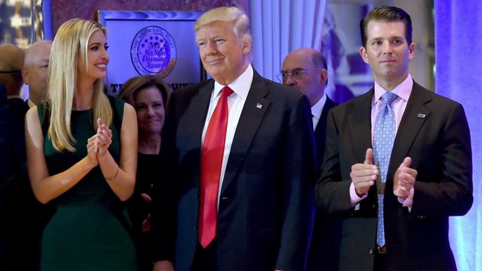 La tarde en 24 horas - Economía en 24 h. - 11/01/17 - Ver ahora