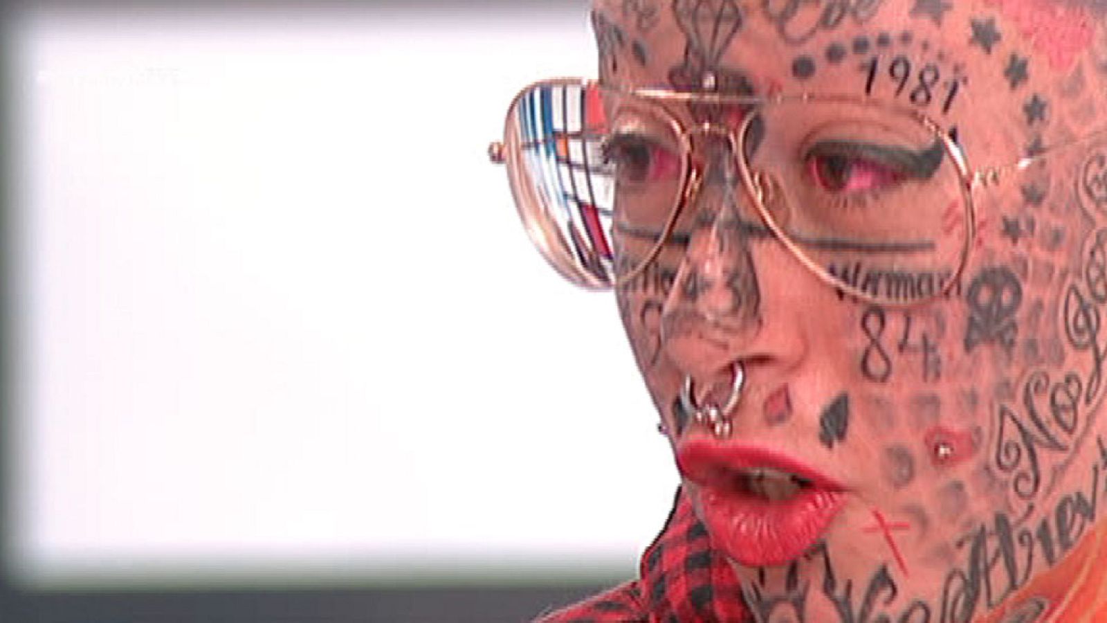 La mañana - La mujer más tatuada de Europa