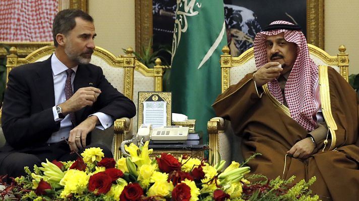 Telediario 1 - Felipe VI llega a Arabia Saudí en una visita oficial con marcado acento económico.