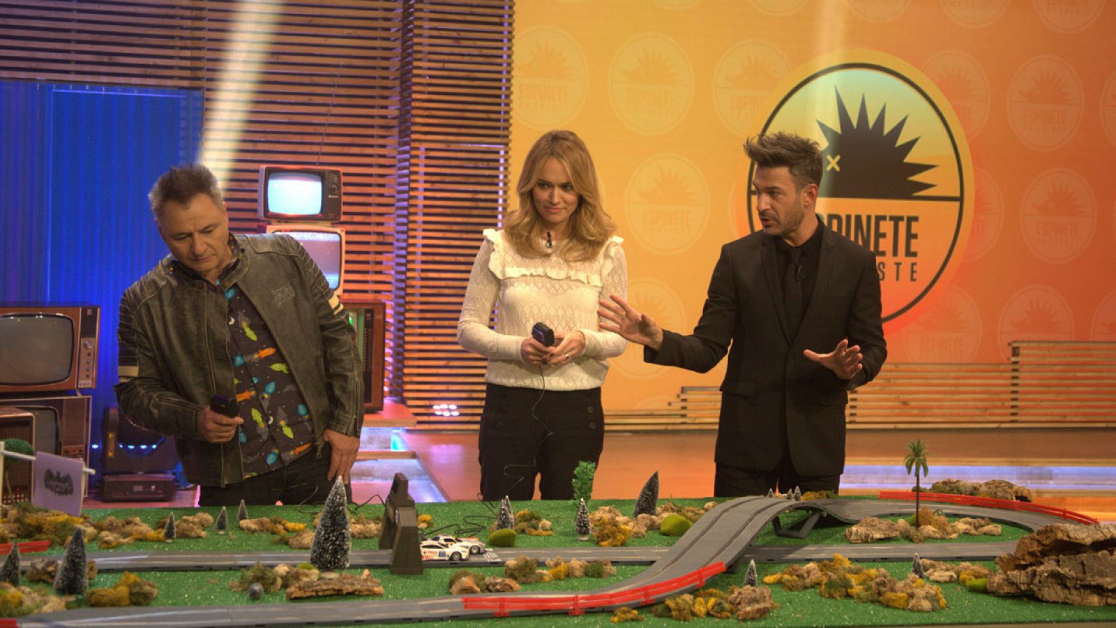 Espinete no existe - Patricia Conde y Chimo Bayo - ver ahora