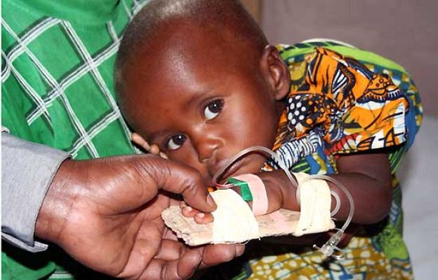 La 2 Noticias - Las guerrillas arrasan aldeas