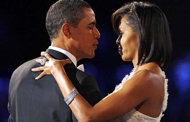  - Obama baila con Michelle