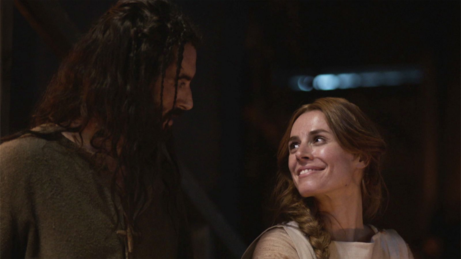 El final del camino - Elvira y Pedro salvan a una mujer