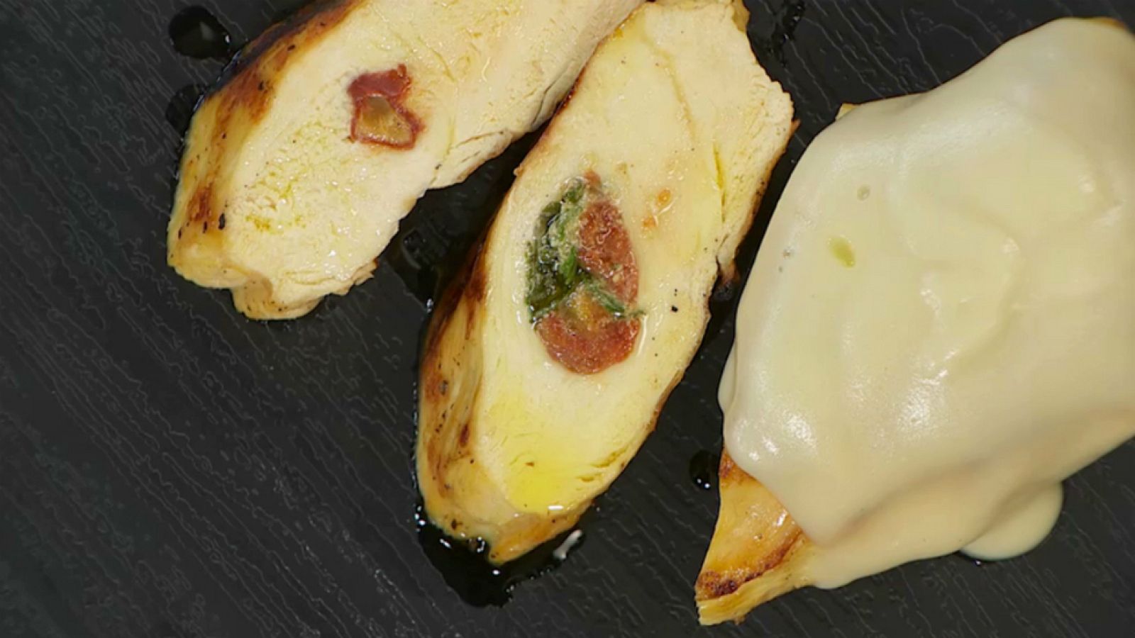 Torres en la cocina - Manjar blanco con pollo y ensalada