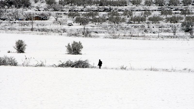 El temporal de nieve dificulta el acceso a algunos pueblos