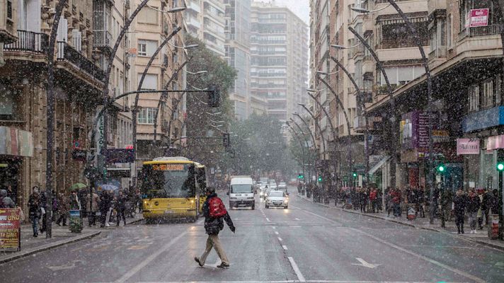Telediario 1 - Telediario Matinal en 4' - 19/01/2017
