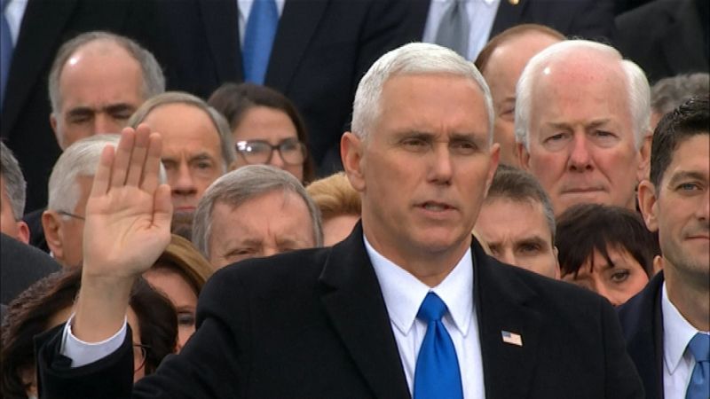 El republicano Michael Pence jura commo vicepresidente de los EE.UU.