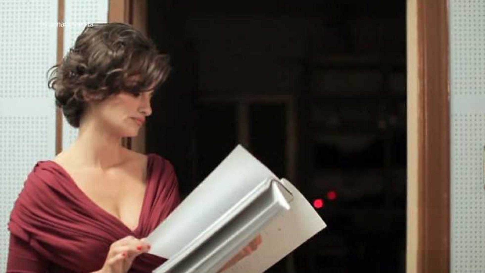 Cámara abierta 2.0 - Clara León, Yo viví, OnTruck y Zahara en #1minutoCOM  - ver ahora