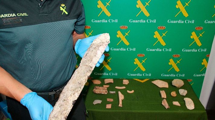 Telediario 1 - 75 detenidos por expolio de obras de arte