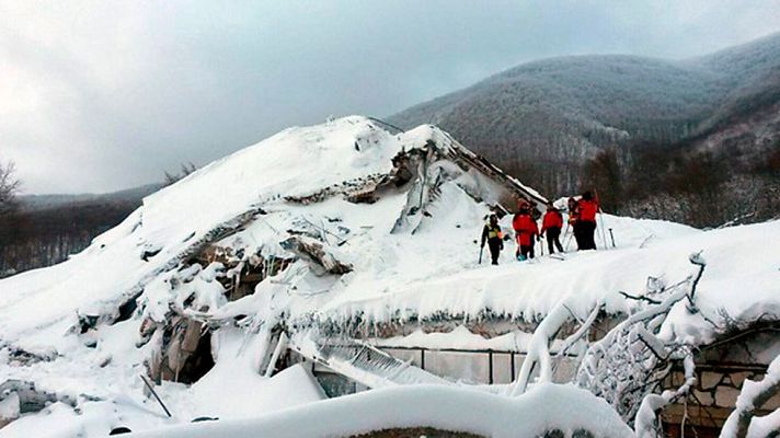 Telediario 1 - El dueño del hotel sepultado en Italia por un alud advirtió del peligro a las autoridades