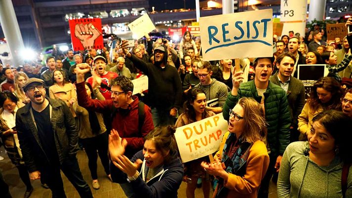 Telediario 1 - Merkel ha lamentado la prohibición de Trump