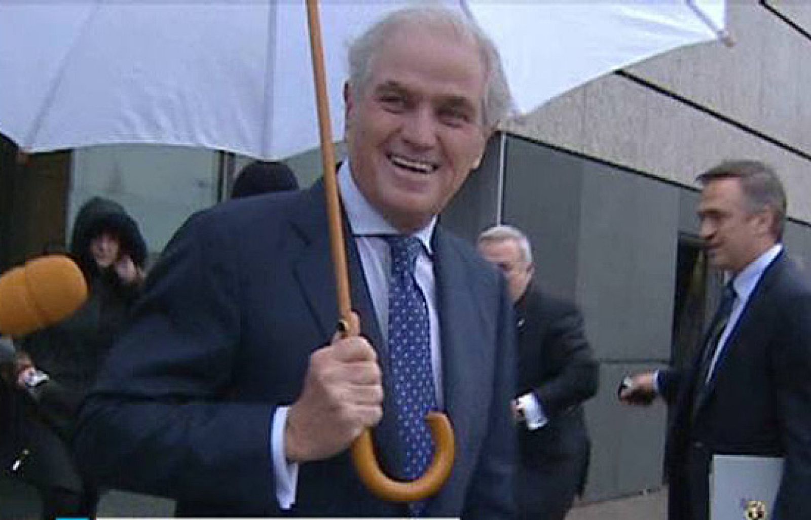 Calderón tiene nuevo trabajo en la Real Federación Española de Fútbol, gracias a Villar que ya le ha ofrecido un puesto