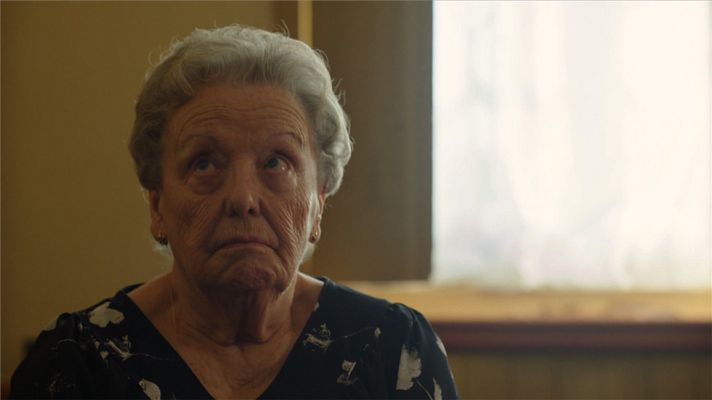 Cuéntame cómo pasó - Herminia se va a una residencia de ancianos