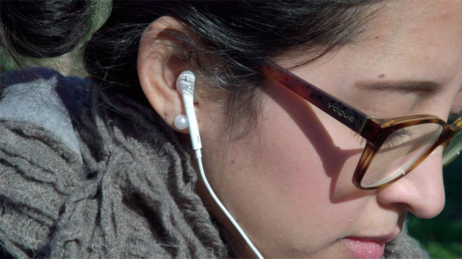 Amb identitat - l'oïda, sentit que ens relaciona amb el món