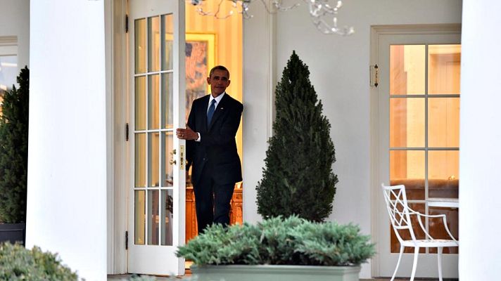 Telediario 1 - Obama carga contra el veto migratorio de Trump: "Los valores estadounidenses están en peligro"