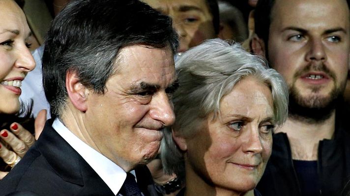 Telediario 1 - Arrecian las sospechas en torno a François Fillon, el candidato presidencial de la derecha francesa