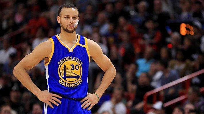 Telediario 1 - Curry y los Warriors siguen intratables