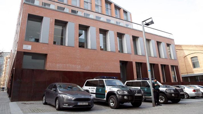 Informativo 24h - Detenidos varios ex altos cargos de CDC en una operación por financiación irregular