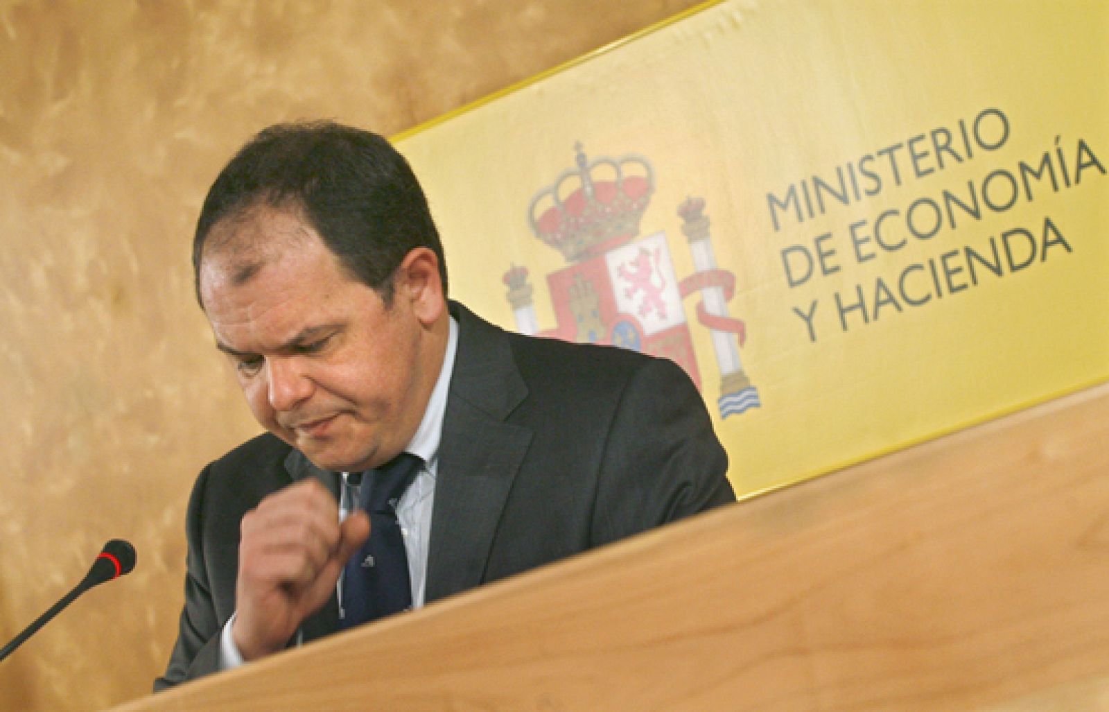 El Gobierno hará un seguimiento de la situación de aquellos hogares en los que todos sus miembros esté parados | Ver