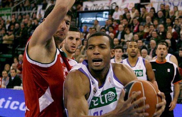Baloncesto en RTVE - Victoria de los favoritos en la ACB