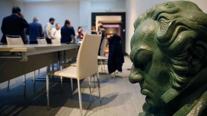 Telediario 1 - La Academia promete una gala austera