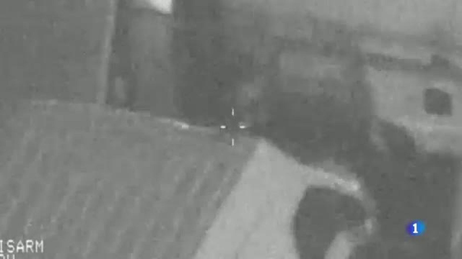 Un equip de l'Informatiu de TVE  acompanya a la unitat aèria dels Mossos en una patrulla